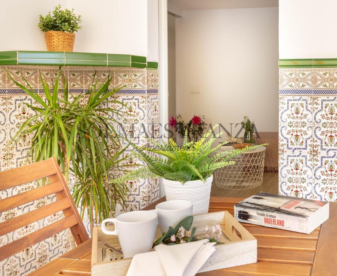Appartement Blue & Red By Sol Maestranza *