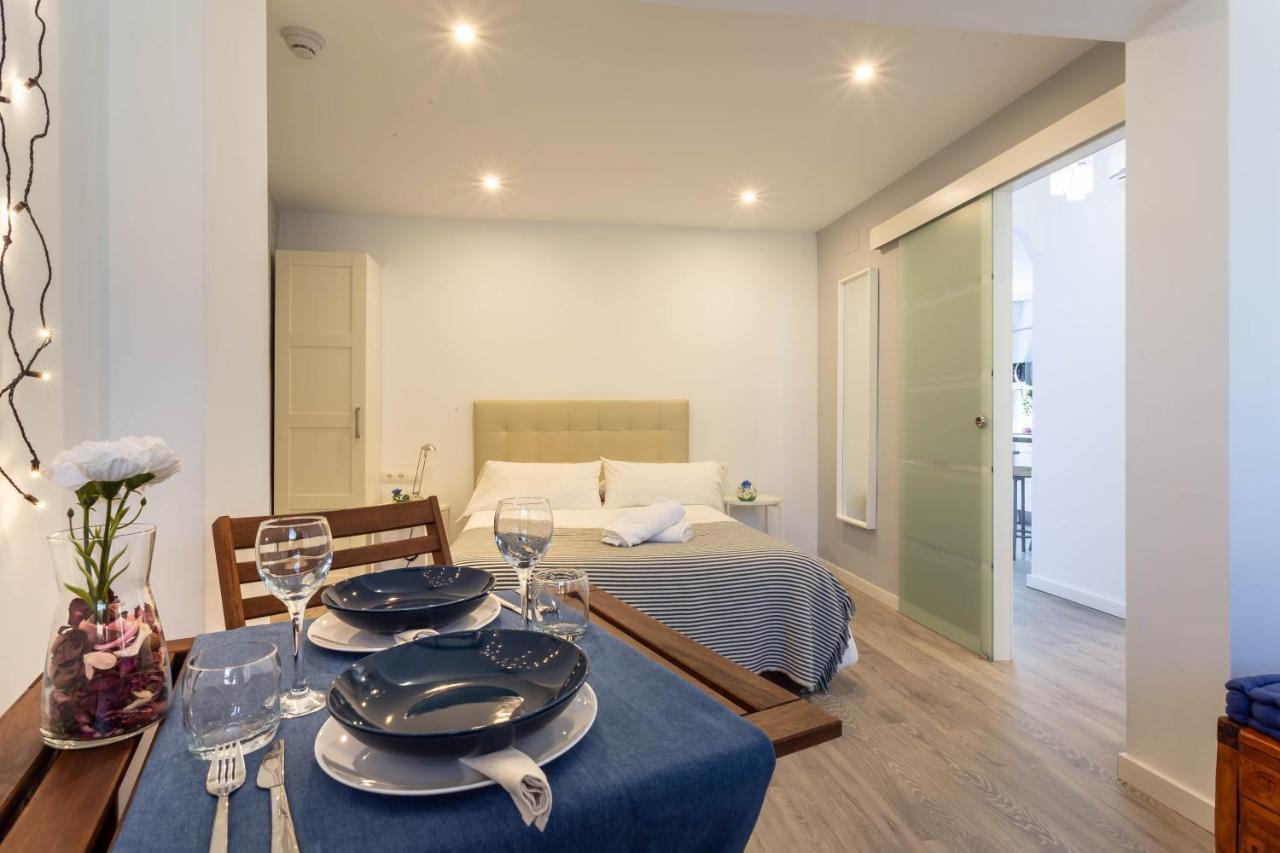 Appartement Blue & Red By Sol Maestranza Málaga